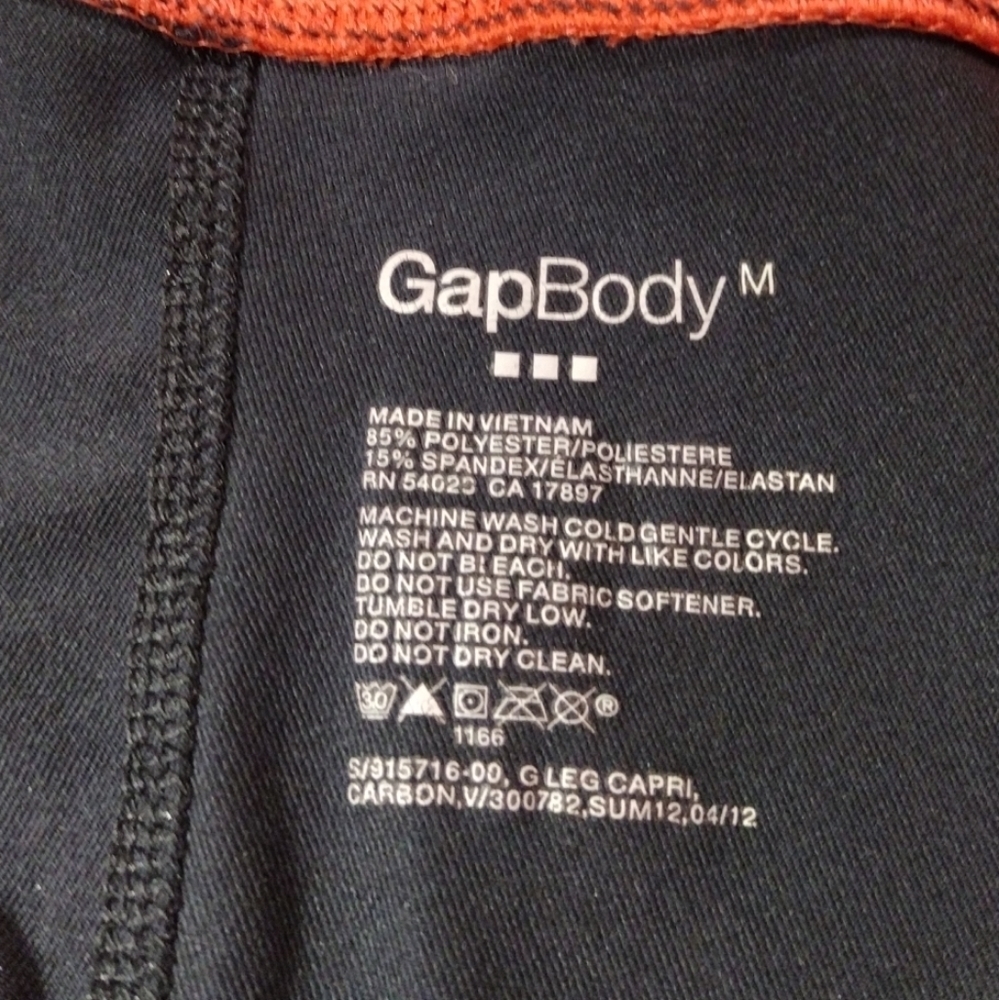 GAP Body Capri Leggings - Picture 4 of 4